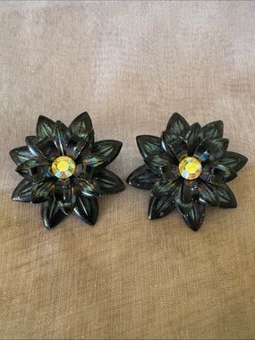 Black Iridescent Floral Accent Pair with Yellow Centers